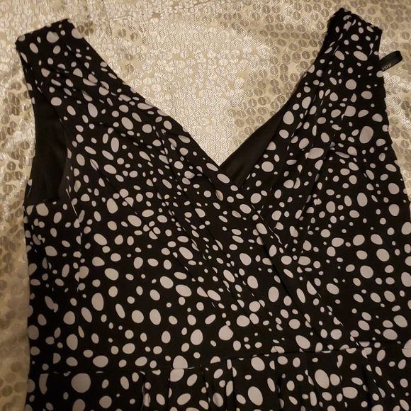 Bisou bisou dress - Picture 2 of 4